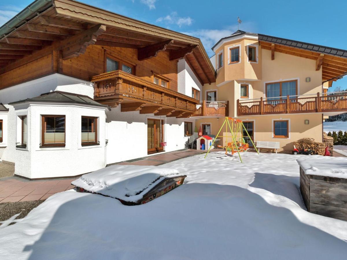 Apartment In Altenmarkt In Pongau Near Ski Area Altenmarkt im Pongau Eksteriør billede